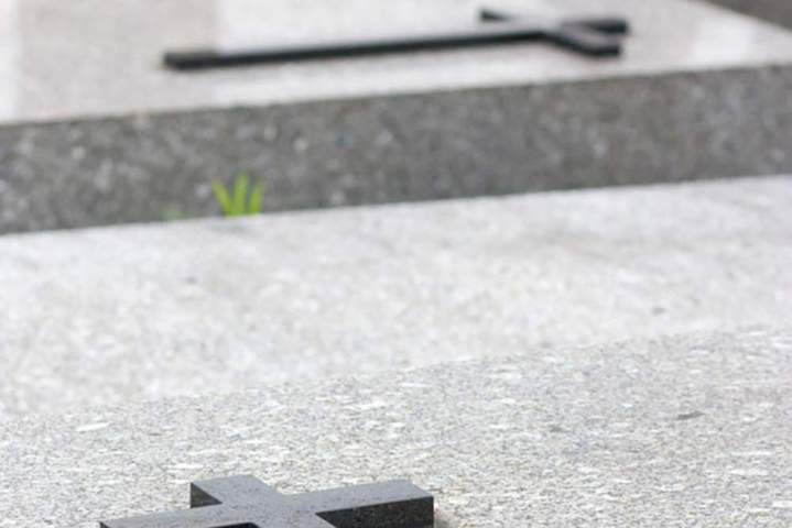 Mise en place de caveaux funéraires Caen